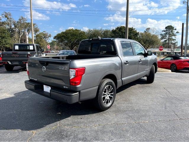 2022 Nissan TITAN Crew Cab SV 4x2