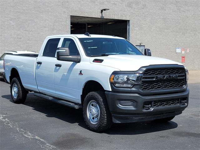 2024 RAM 2500 Tradesman Crew Cab 4x4 8 Box