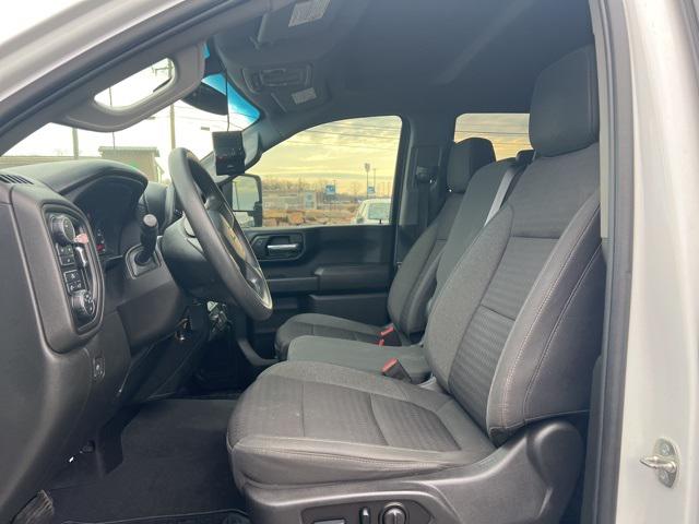 2023 Chevrolet Silverado 2500HD 4WD Crew Cab Standard Bed Custom