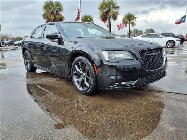 2022 Chrysler 300 S