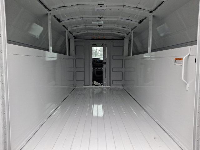 2025 Ford E-350 Cutaway Base
