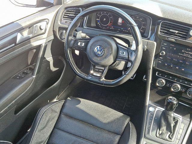 2018 Volkswagen Golf R 2.0T w/DCC & Navigation