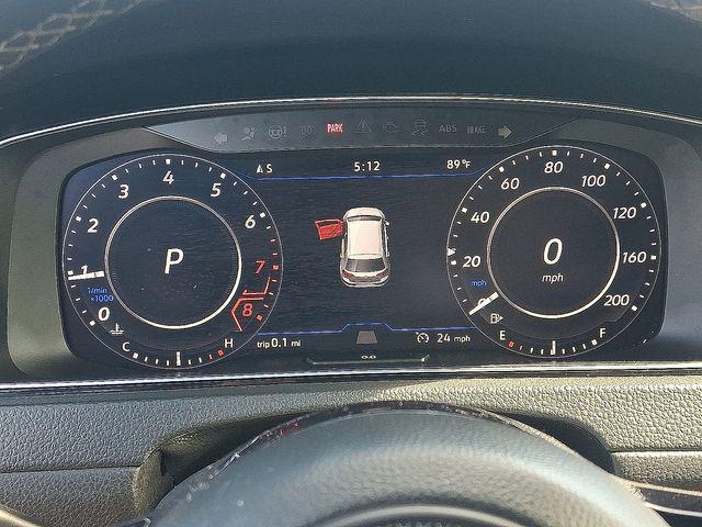 2018 Volkswagen Golf R 2.0T w/DCC & Navigation