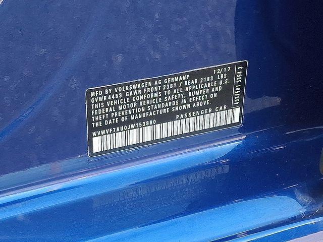 2018 Volkswagen Golf R 2.0T w/DCC & Navigation