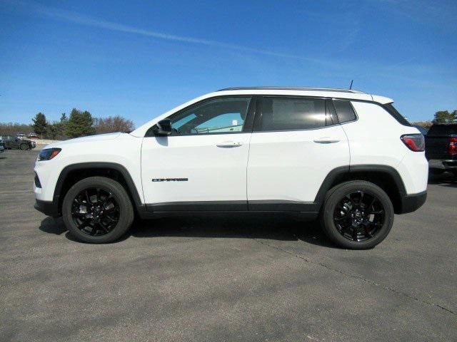 2025 Jeep Compass COMPASS LATITUDE 4X4