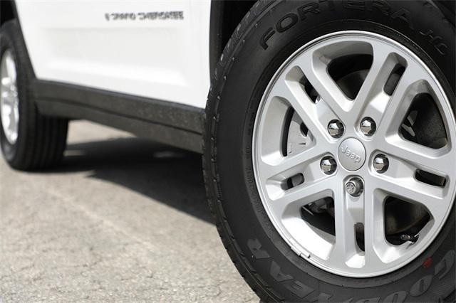 2025 Jeep Grand Cherokee GRAND CHEROKEE LAREDO 4X2