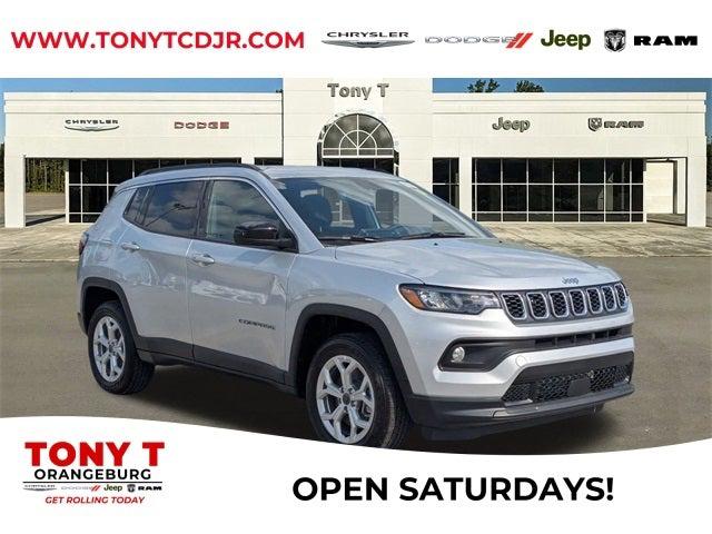 2025 Jeep Compass COMPASS LATITUDE 4X4