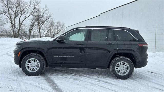 2025 Jeep Grand Cherokee GRAND CHEROKEE LAREDO 4X4