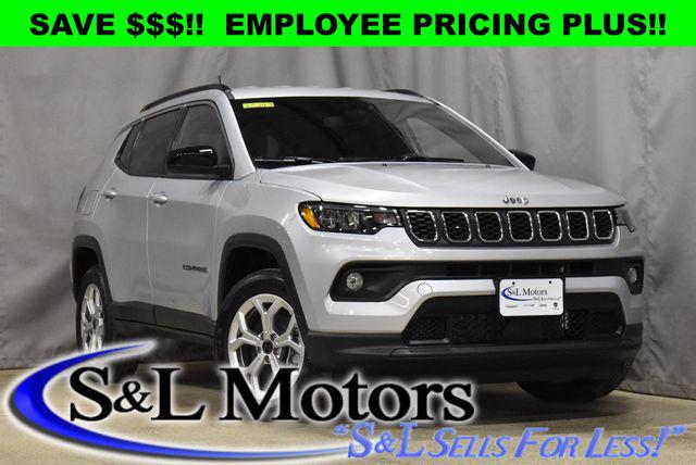 2025 Jeep Compass COMPASS LATITUDE 4X4