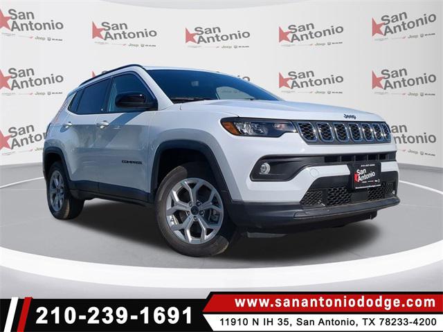 2025 Jeep Compass COMPASS LATITUDE 4X4