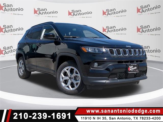 2025 Jeep Compass COMPASS LATITUDE 4X4