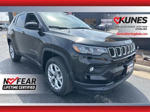 2025 Jeep Compass COMPASS LATITUDE 4X4