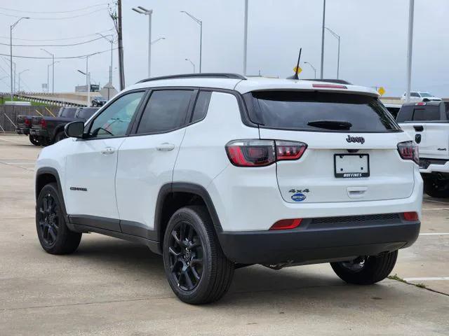 2025 Jeep Compass COMPASS LATITUDE 4X4