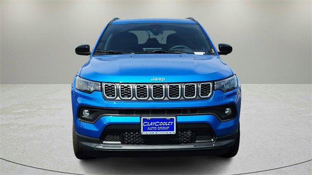 2025 Jeep Compass COMPASS LATITUDE 4X4