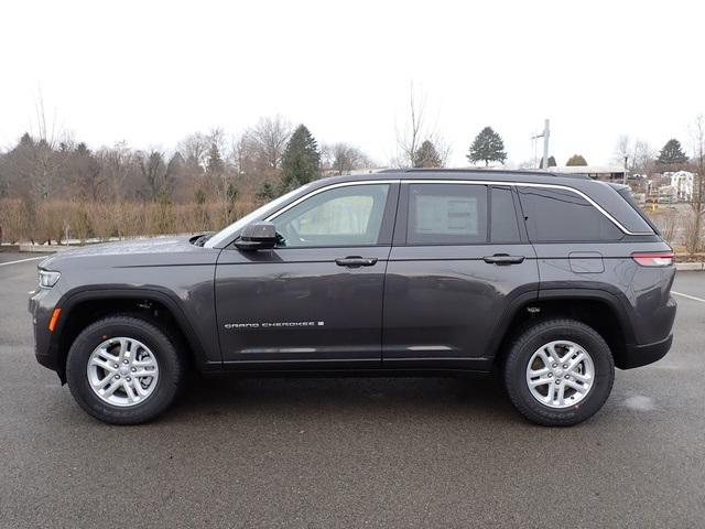 2025 Jeep Grand Cherokee GRAND CHEROKEE LAREDO 4X4