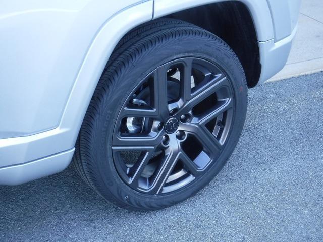 2025 Jeep Compass COMPASS LIMITED 4X4