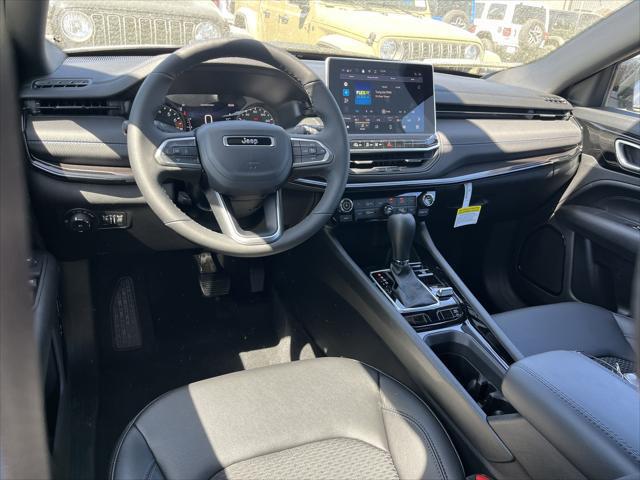 New 2025 Jeep Compass Latitude New 2025 Jeep Compass Latitude