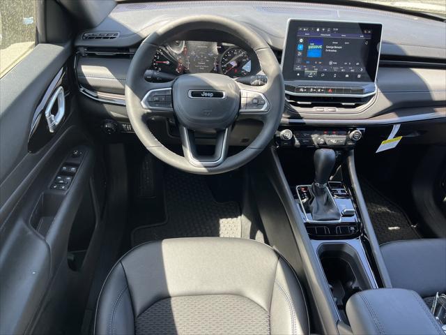 New 2025 Jeep Compass Latitude New 2025 Jeep Compass Latitude