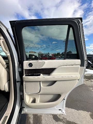 2019 Lincoln Navigator Standard