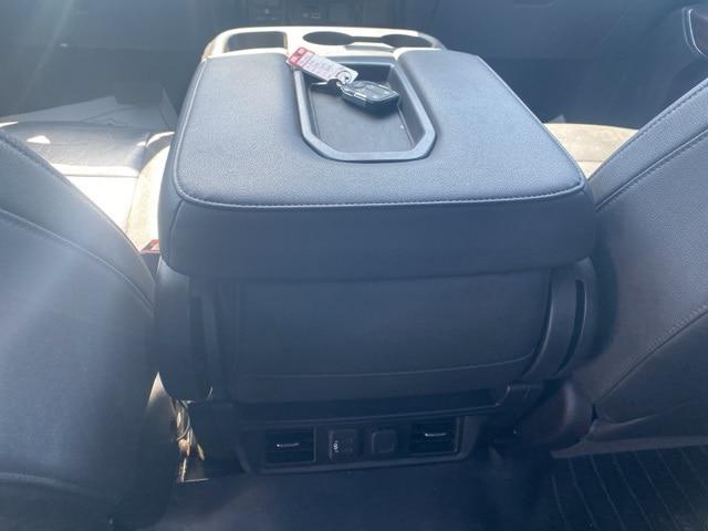 2021 GMC Sierra 1500 4WD Crew Cab Short Box SLT