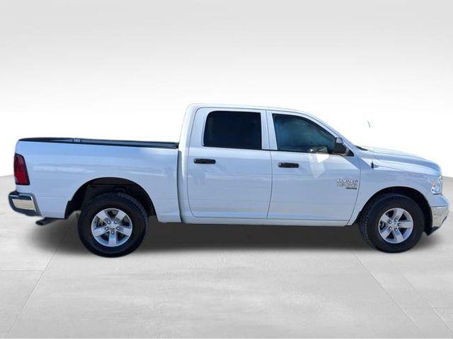 2023 RAM 1500 Classic SLT Crew Cab 4x4 57 Box
