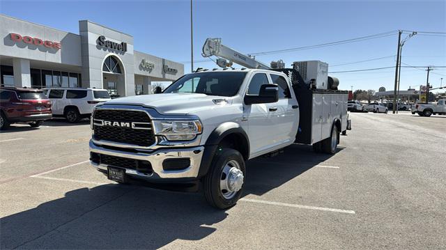 2024 RAM Ram 5500 Chassis Cab RAM 5500 TRADESMAN CHASSIS CREW CAB 4X4 84 CA