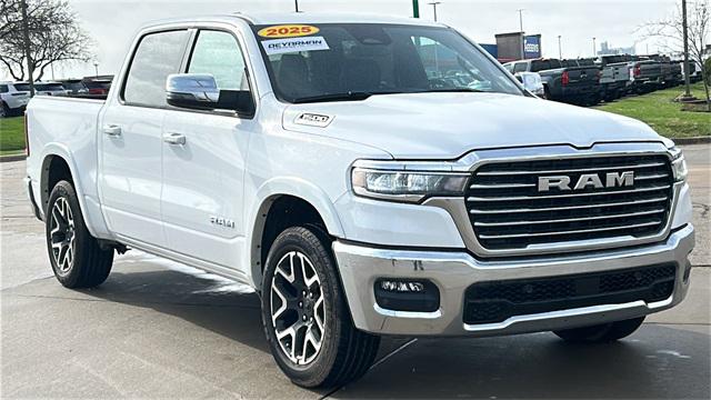 2025 RAM 1500 Laramie Crew Cab 4x4 57 Box