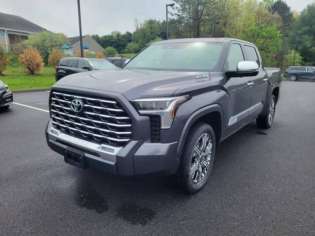 2025 Toyota Tundra Capstone CrewMax 6.4' Bed