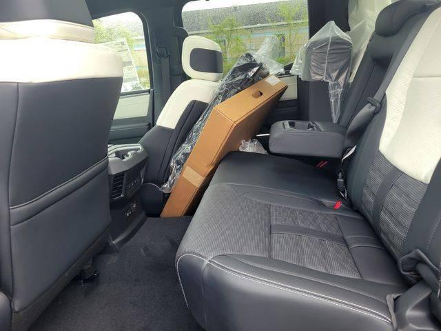 2025 Toyota Tundra Capstone CrewMax 6.4' Bed