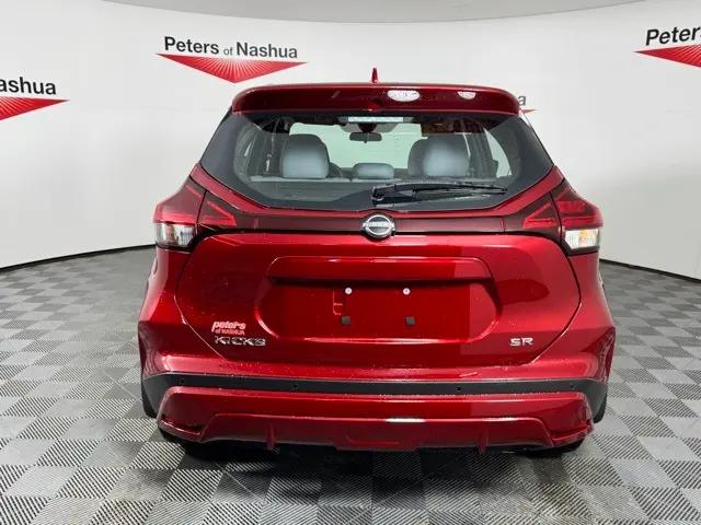 2024 Nissan Kicks SR
