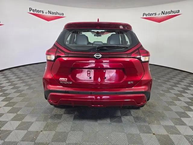 2024 Nissan Kicks SR
