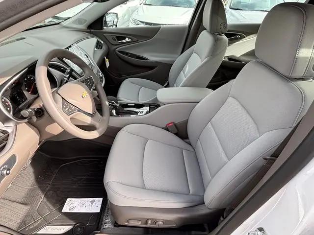 2025 Chevrolet Malibu FWD 1FL