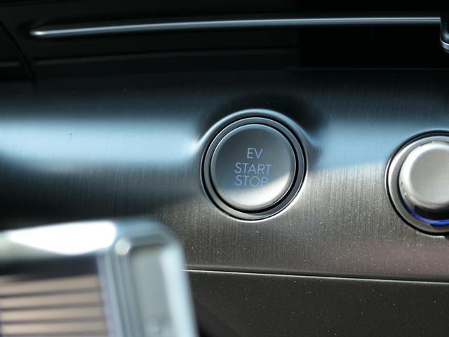 2025 Hyundai Kona EV SEL - Photo 17