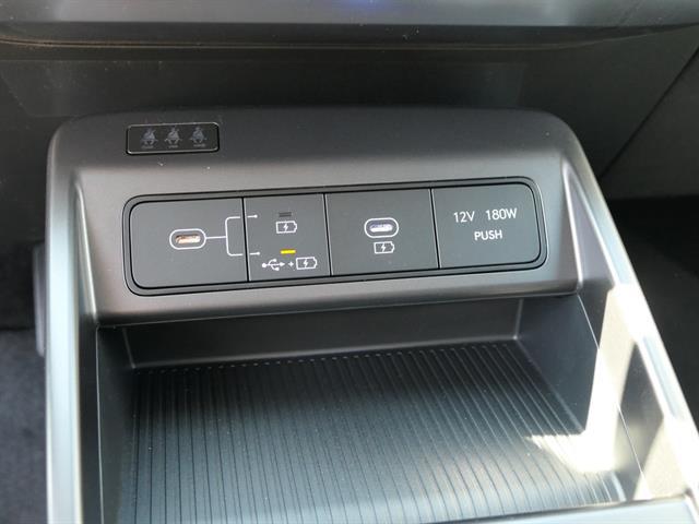 2025 Hyundai Kona EV SEL - Photo 21