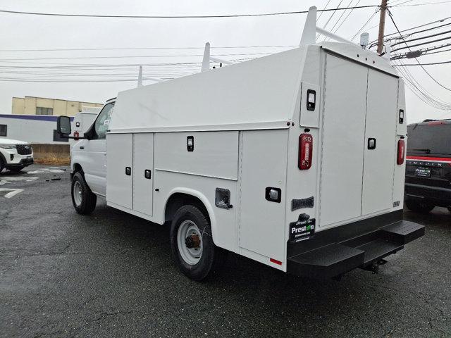2025 Ford E-350 Cutaway Base