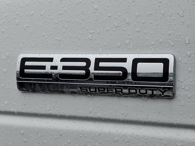 2025 Ford E-350 Cutaway Base
