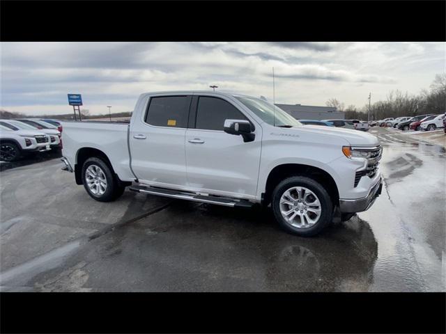 2022 Chevrolet Silverado 1500 4WD Crew Cab Short Bed LTZ