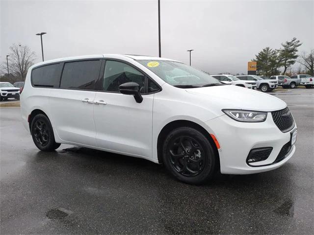2023 Chrysler Pacifica Hybrid Limited