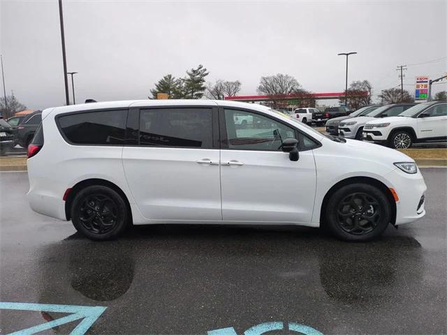 2023 Chrysler Pacifica Hybrid Limited