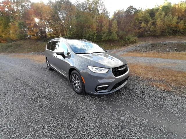 2023 Chrysler Pacifica Hybrid Pinnacle