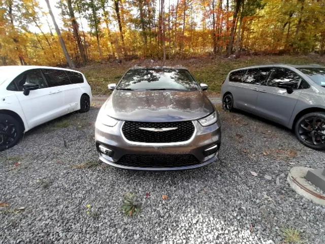 2023 Chrysler Pacifica Hybrid Pinnacle
