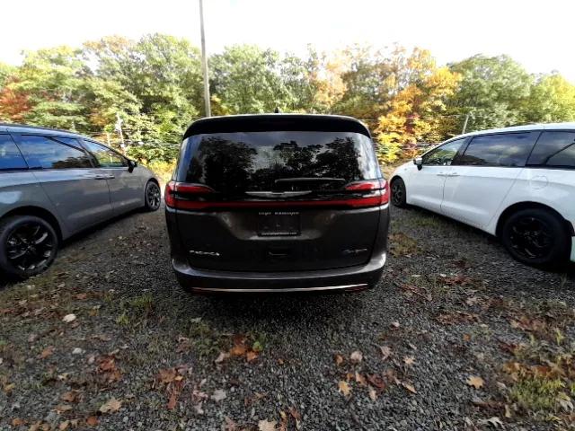 2023 Chrysler Pacifica Hybrid Pinnacle