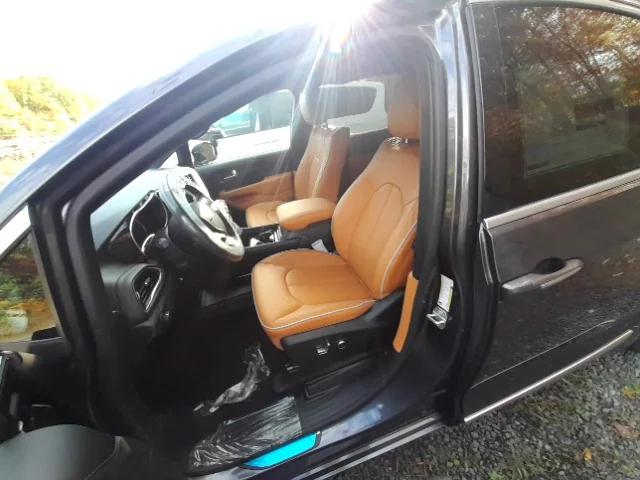 2023 Chrysler Pacifica Hybrid Pinnacle