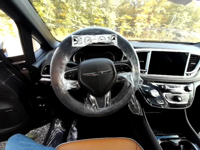 2023 Chrysler Pacifica Hybrid Pinnacle