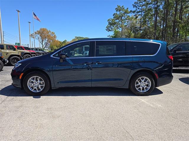 2025 Chrysler Pacifica PACIFICA SELECT