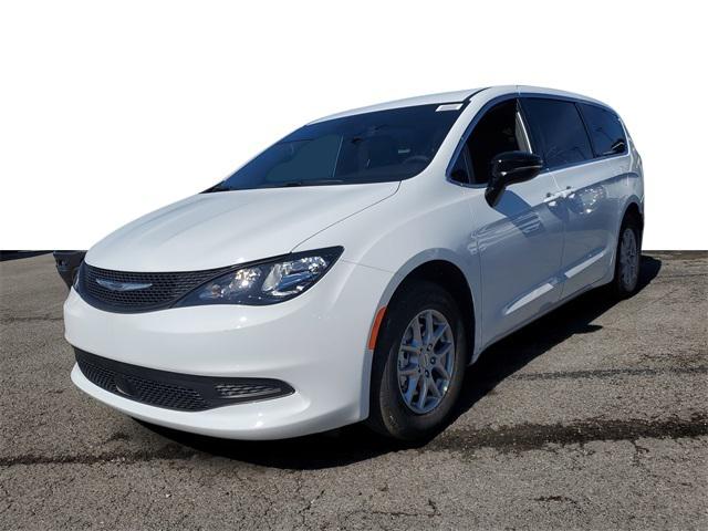 2025 Chrysler Voyager VOYAGER