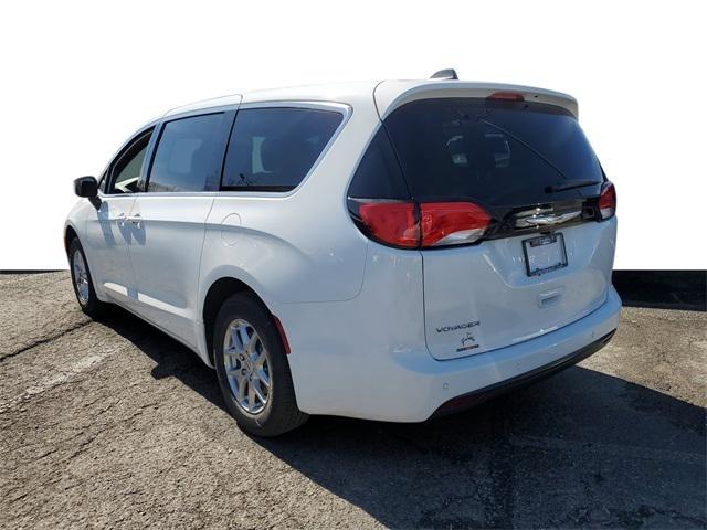 2025 Chrysler Voyager VOYAGER