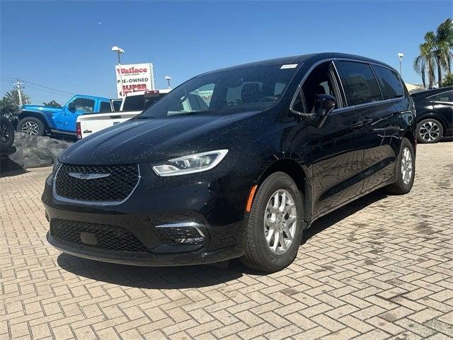 2025 Chrysler Pacifica PACIFICA SELECT