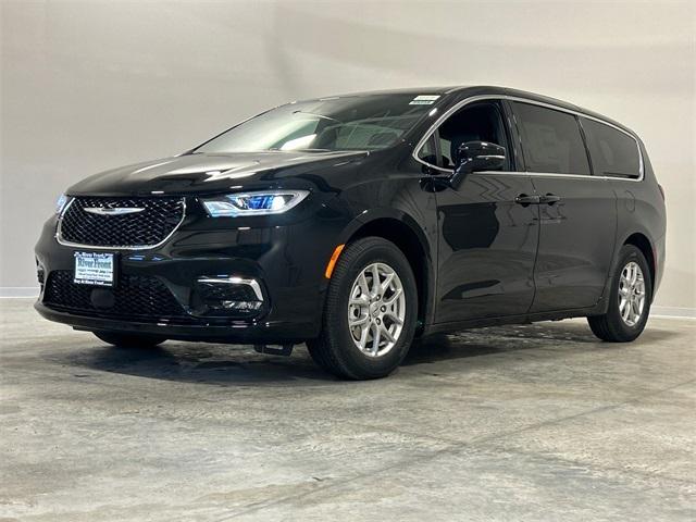 2025 Chrysler Pacifica PACIFICA SELECT