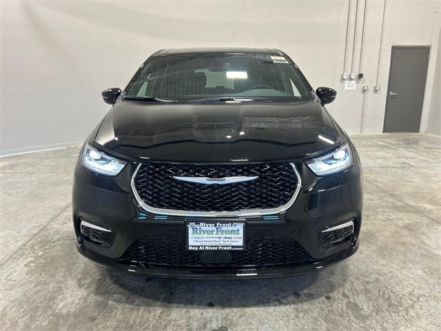 2025 Chrysler Pacifica PACIFICA SELECT